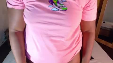 bigroundbooty_ online show from July 25, 2:18 am