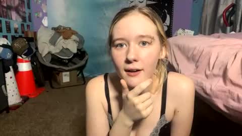 bikerblondie online show from July 13, 4:57 am