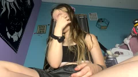 bikerblondie online show from July 18, 2:15 am