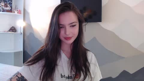 birkin_ online show from May 1, 3:26 pm