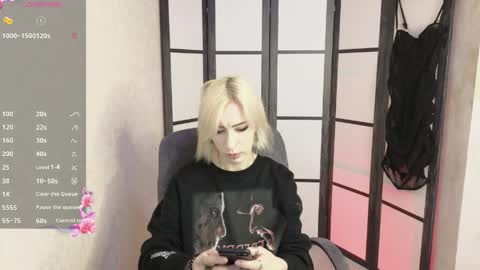 Emily online show from April 30, 8:19 am
