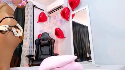 Tifany online show from March 17, 1:26 pm