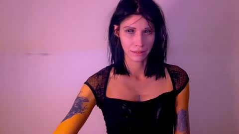 Kristin online show from December 22, 7:50 pm