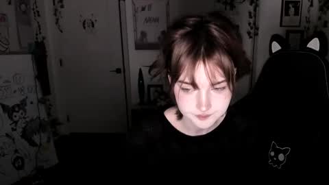 Ella online show from March 16, 11:47 am