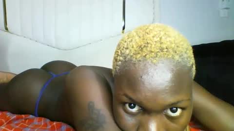 blackmarvel02 online show from March 4, 9:10 pm