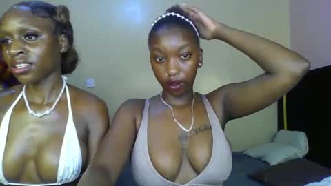 blackqueen2030 online show from April 28, 3:21 am
