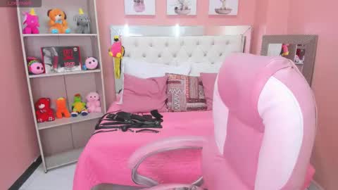 blaiir_moon online show from March 6, 8:59 pm