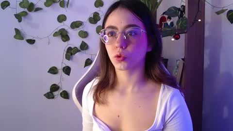 Snapshot of blairvicent chatting on February 24, 12:03 pm online show from February 24, 12:03 pm