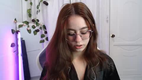   online show from November 4, 1:05 pm