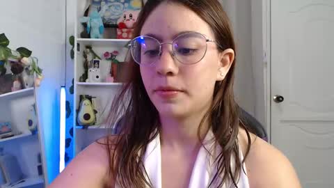   online show from March 17, 1:48 pm