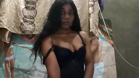 Lola online show from May 7, 1:54 am