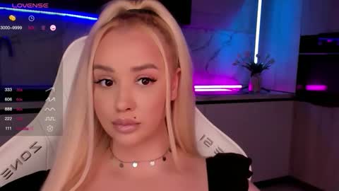 Lana online show from October 19, 8:49 am