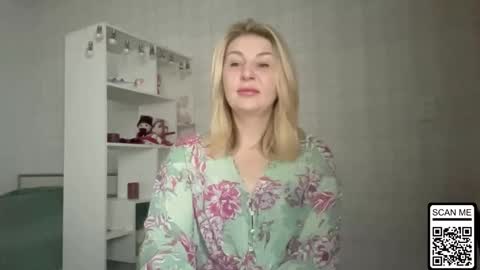 blondie_xoxoxo online show from February 3, 6:40 am
