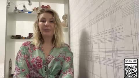 blondie_xoxoxo online show from December 18, 7:13 am