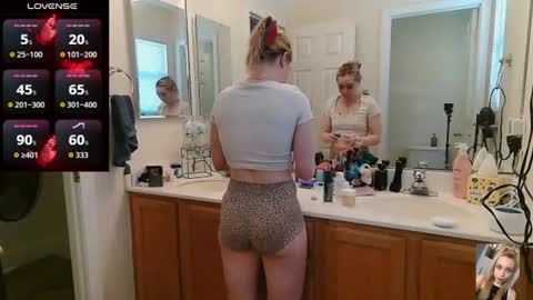 Bubbles online show from July 6, 3:47 pm