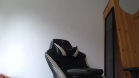 blondyelena online show from July 5, 6:41 am