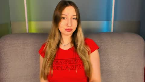 blondyjolly online show from April 26, 1:36 am