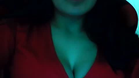 bloomira01888 online show from April 30, 6:57 pm