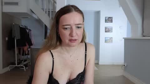 blue_angel_sweet online show from March 12, 4:37 am