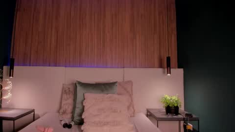 blue_anngel online show from May 1, 12:47 am