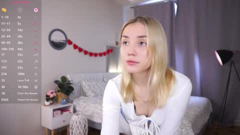 Adeline online show from March 4, 6:20 am