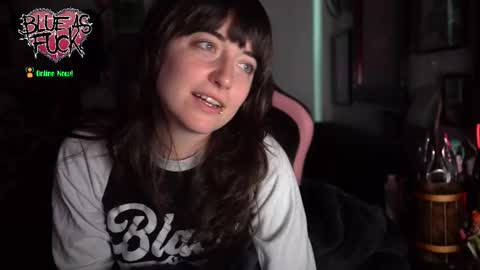 Blue online show from February 17, 1:05 am