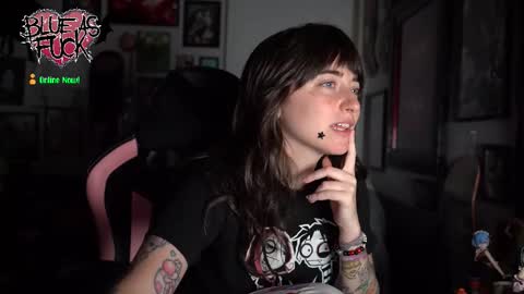 Blue online show from November 4, 2:05 am