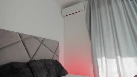 blueeyeslexxxy online show from March 3, 7:58 am