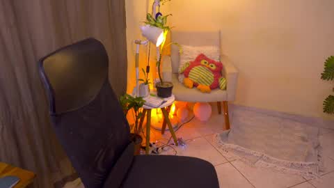 FLORAA online show from May 21, 6:06 pm