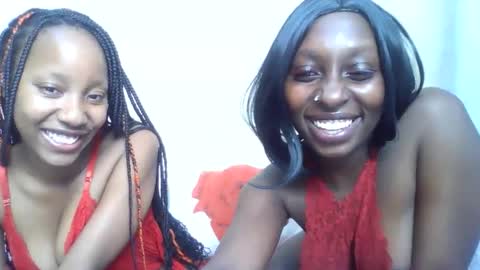 Belle online show from December 14, 3:51 pm