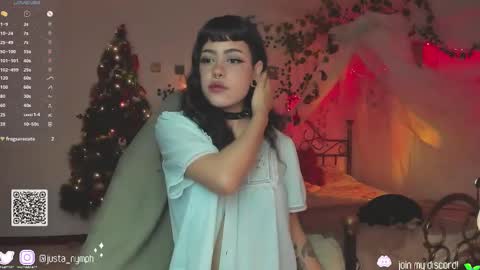 Snapshot of blushing_nymph chatting on December 15, 2:30 am Im Nym Justa nymph on twitter and IG online show from December 15, 2:30 am