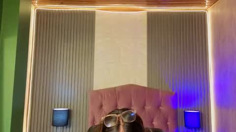 bonnali_lune online show from June 14, 4:35 am