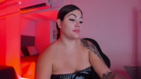 Bonnie  online show from February 21, 11:33 am