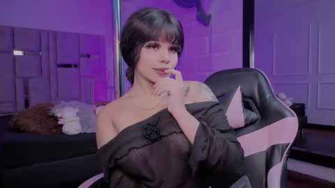 Bonnie Anderson  online show from February 22, 9:59 pm