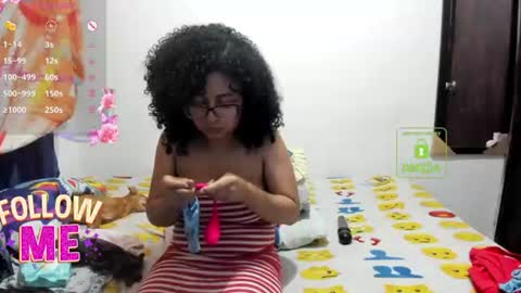 bonnie lam  hello welcome to my room I hope you have fun and you can reach your maximum pleasure here with me online show from July 25, 5:47 am