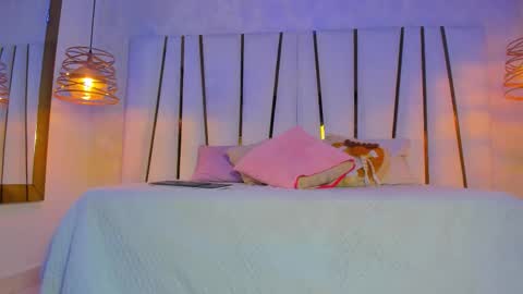 Bonnie online show from January 9, 8:24 pm