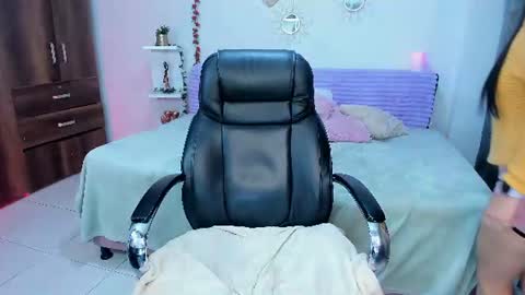sofia  online show from June 27, 2:23 am