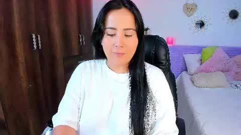 sofia  online show from July 9, 5:32 am