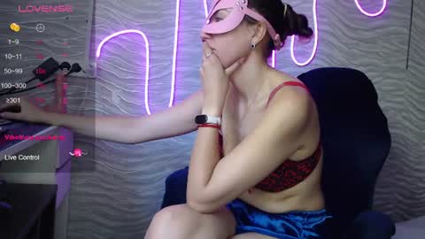 bonny_klyde95 online show from July 21, 6:03 am