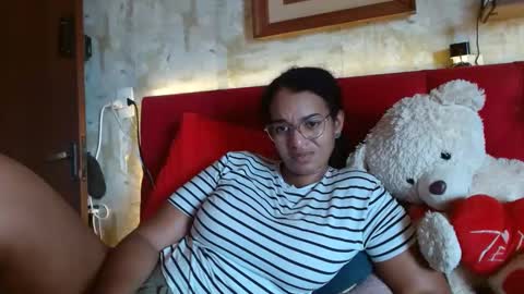 Snapshot of bonvivantb chatting on February 14, 4:31 pm Queen Bon Vivantt online show from February 14, 4:31 pm