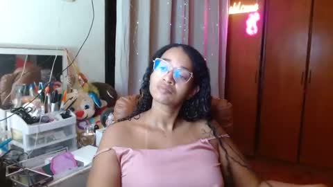 Snapshot of bonvivantb chatting on March 3, 1:17 am Queen Bon Vivantt online show from March 3, 1:17 am