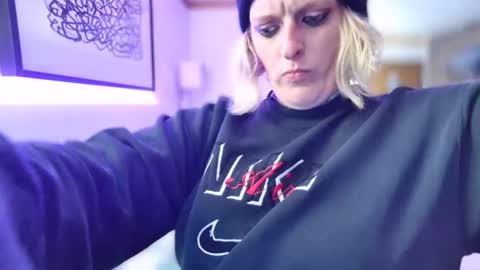 boobookittyfuxx online show from October 30, 1:30 am