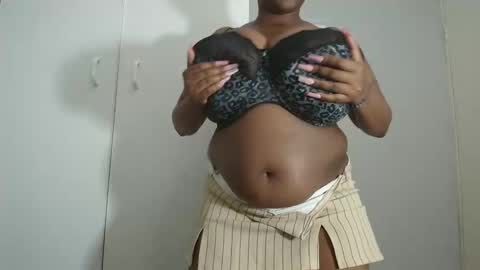 boobygoddessxxx online show from January 24, 8:11 pm