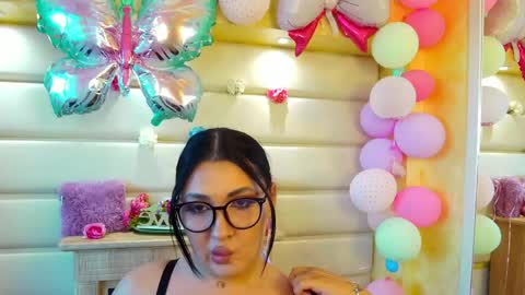 boobzilla_ online show from May 4, 4:49 am