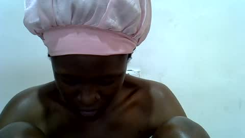 bouncy_vee online show from June 29, 10:37 am