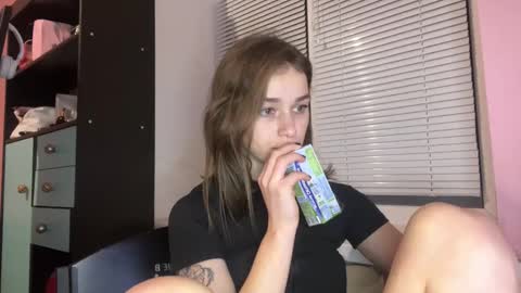 Kate online show from March 6, 7:53 pm