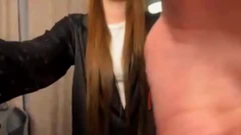 Alice online show from November 9, 3:41 pm