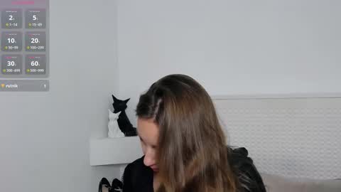 Brandy Gem online show from December 15, 8:08 am