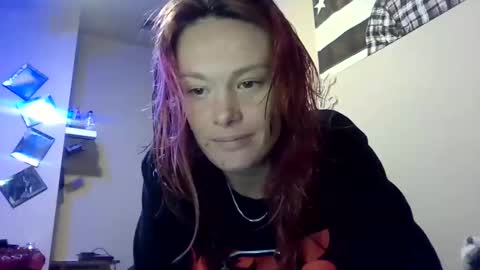 bratlips online show from September 16, 3:58 am