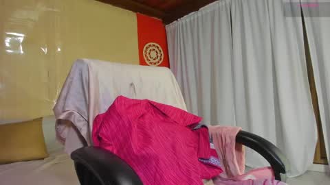 Yasmin online show from March 22, 11:55 pm